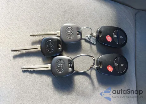 2006 Toyota Tacoma Base V6 z USA, uszkodzony, nr VIN 5TEMU52NX6Z310192